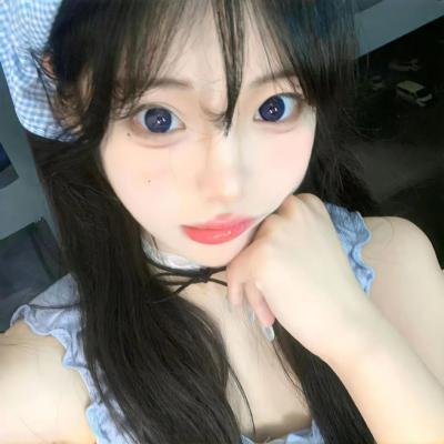蓝色长袍